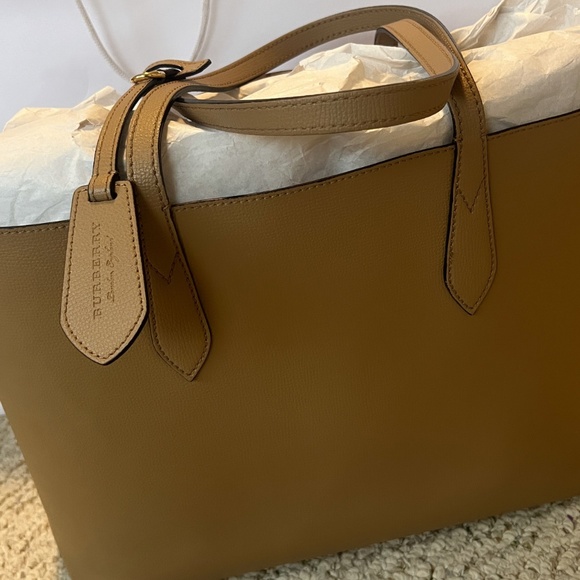 Burberry Reversible Tote - Picture 1 of 5